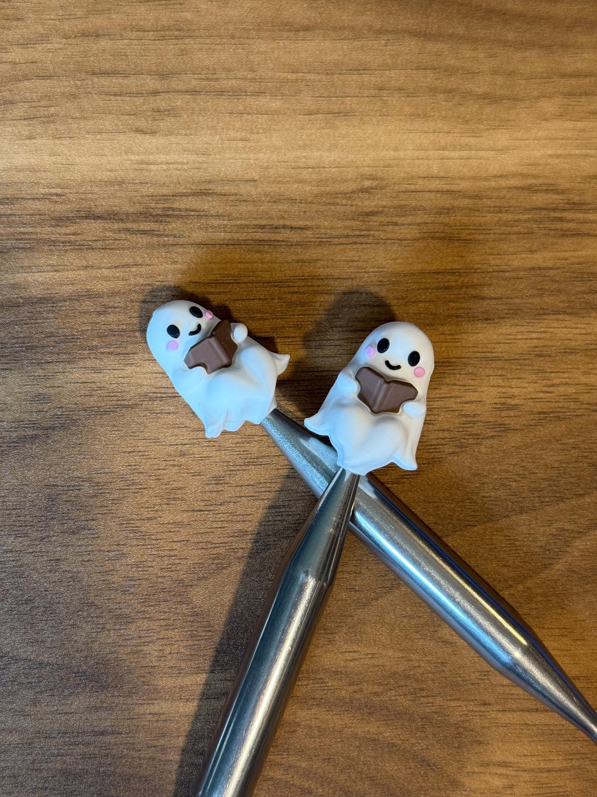 Needle stoppers for knitting needles, Halloween, ghost and book, reading ghost