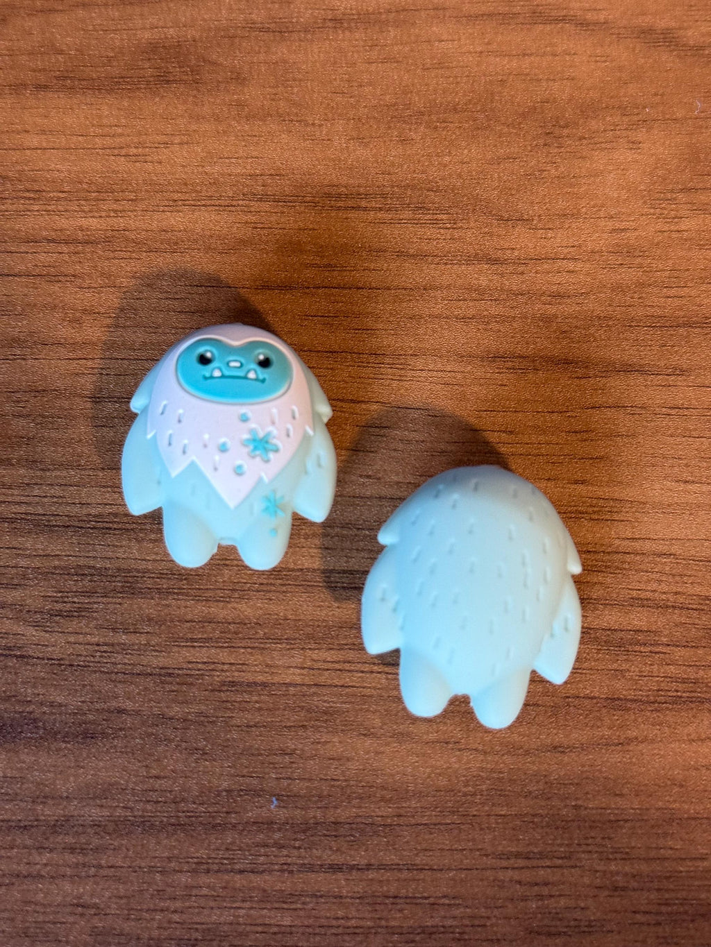 Needle stoppers, stitch stopper for knitting needles, Christmas yeti